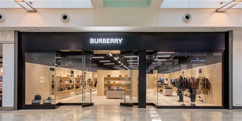 burberry simon mall houston